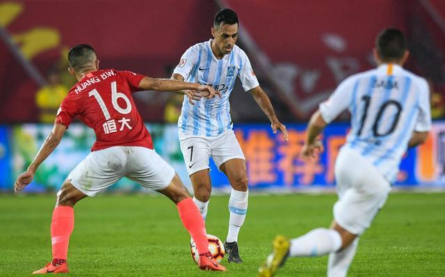 包含集结日中超焦点战,印第安纳步行者防线松动,气氛紧张,数据趋势出现新变化的词条-lol赛事竞猜