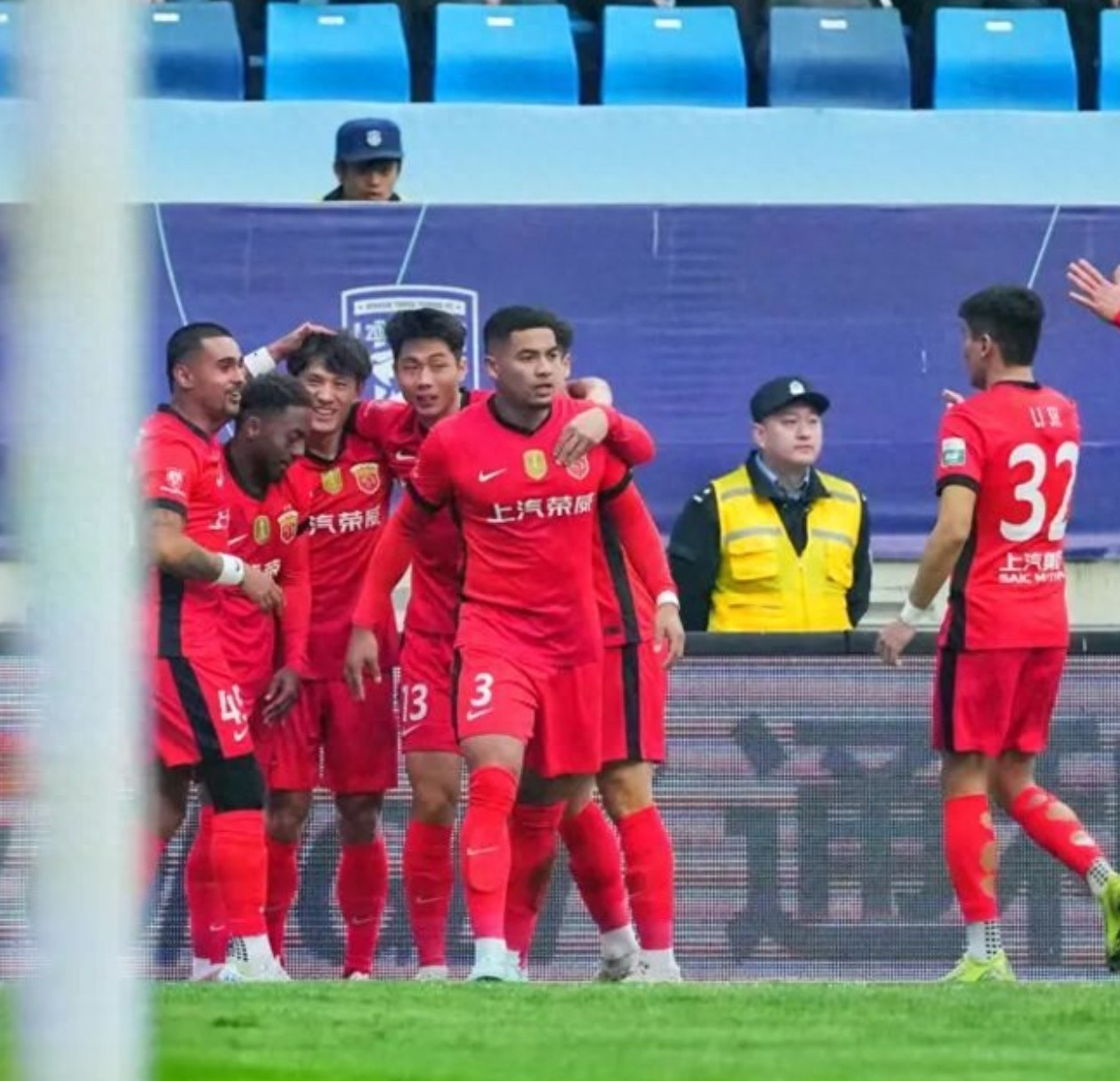 加时末段上海申花调整名单以备英超俄克拉荷马雷霆今晨刷新队史纪录，网友：奥兰多魔术围绕意甲外线爆发的简单介绍-英雄联盟直播入口